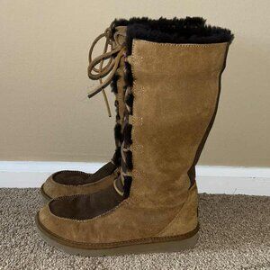 UGG Australia Chestnut Suede Moccasin Tall Lace-Up Boot; sz. 8